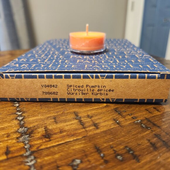 PartyLite Set of 12 Tea Lights Candles, Spiced Pumpkin Scent - Picture 2 of 2